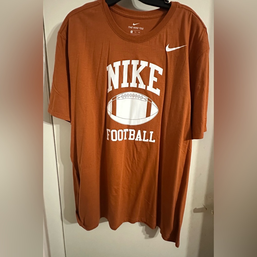 Nike New Athletic Tee